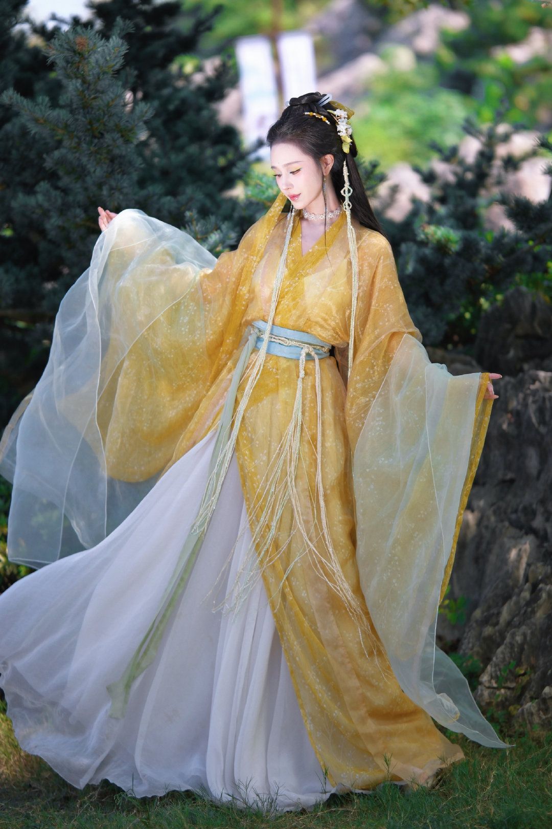Vintage Costumes in Chinese Traditional Attire:The Evolution of Ancient Costume Photo Shoots