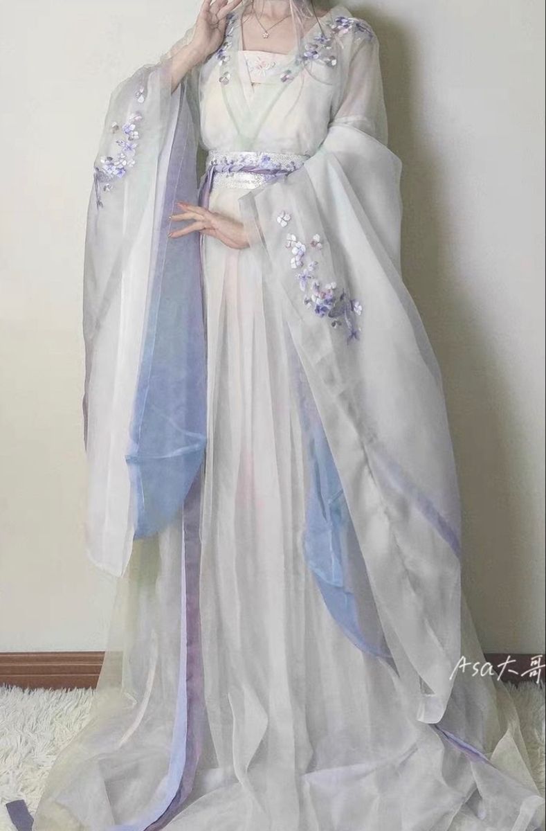 The Allure of Uncut Cheongsam Length Styles