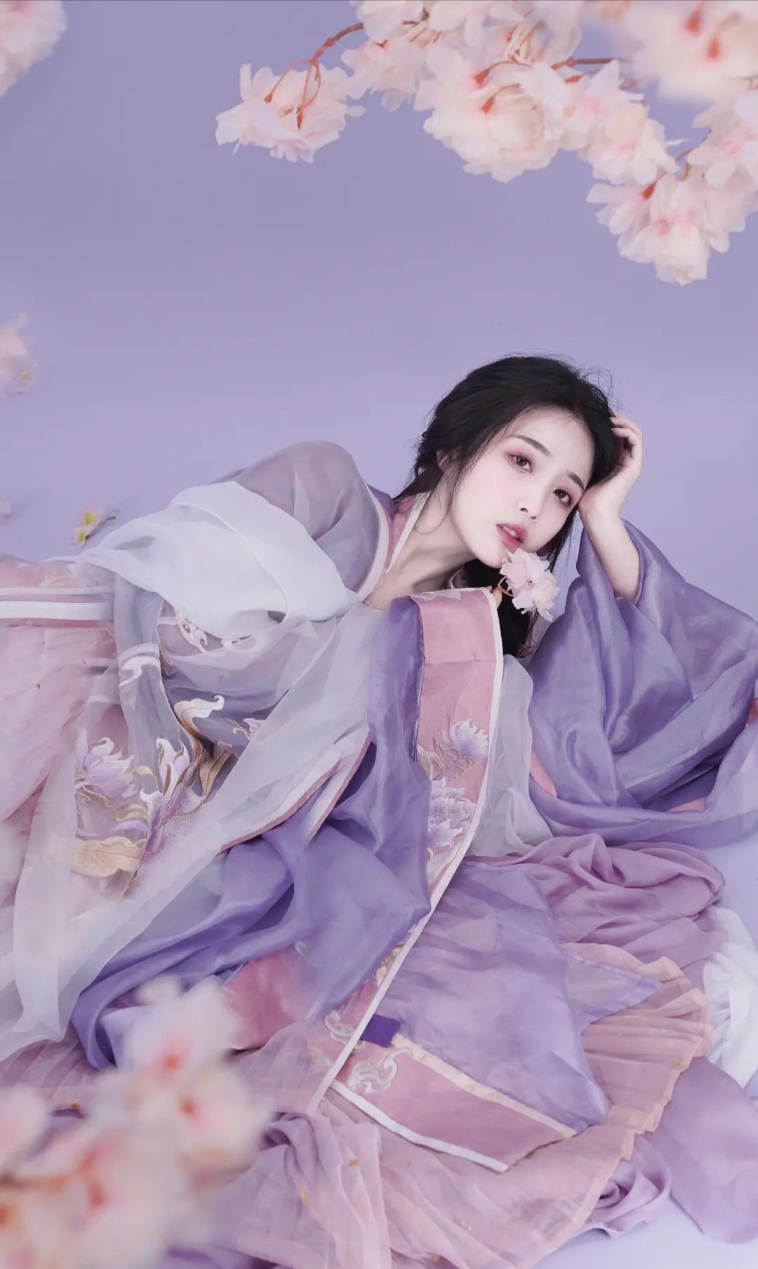 Winter Fashion for the 145cm-Shorties:The Art of Wearing Cheongsam