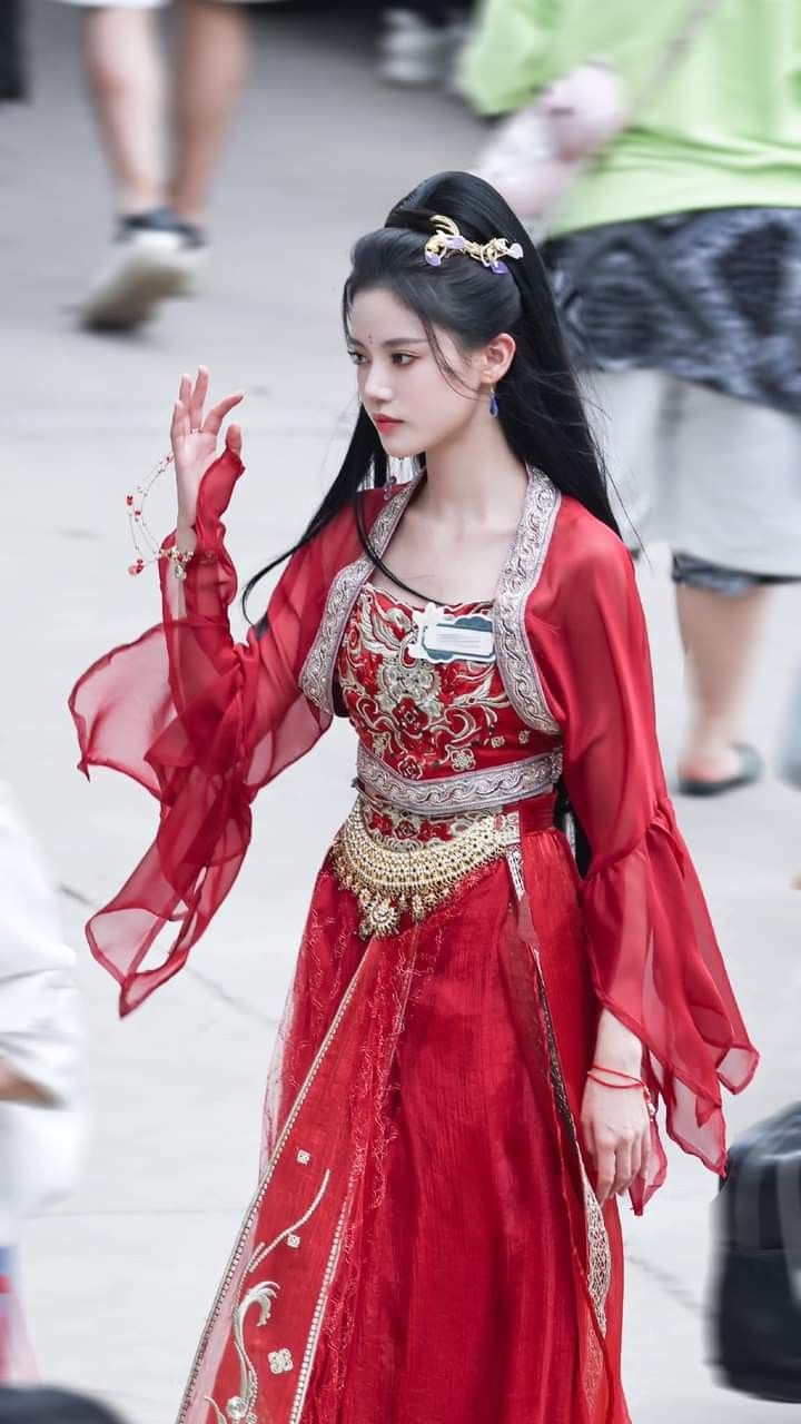 Plus Size Summer Hanfu Fashion:The Evolution of Traditional Chinese Dress for Modern Women Plus Size Summer Hanfu Fashion:The Evolution of Traditional Chinese Dress for Modern Women
