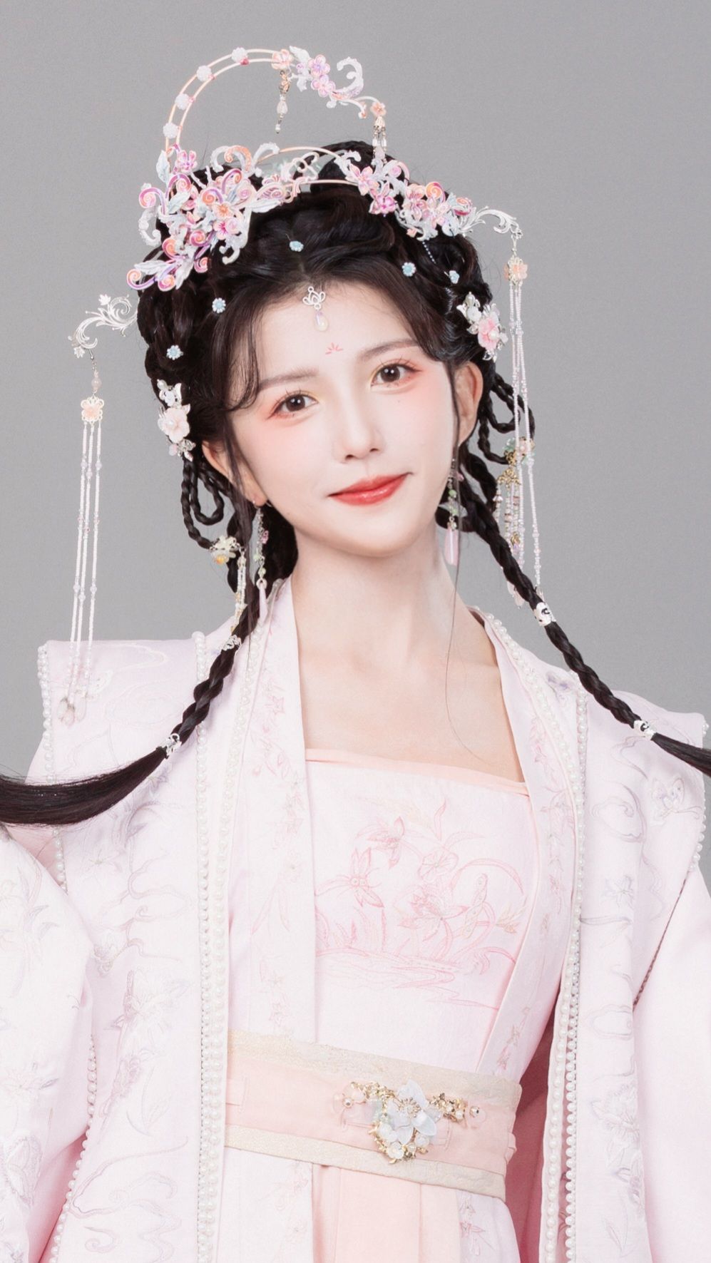 A Complete Guide to Hanfu Hair Accessories for Short-Haired Girls A Complete Guide to Hanfu Hair Accessories for Short-Haired Girls