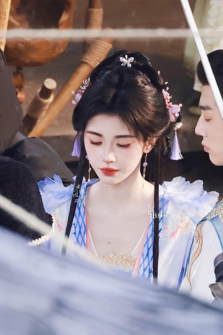Neo-Chinese Hanfu Fashion for Children:Embracing the Elegance of Traditional Attire in Modern Times Neo-Chinese Hanfu Fashion for Children:Embracing the Elegance of Traditional Attire in Modern Times
