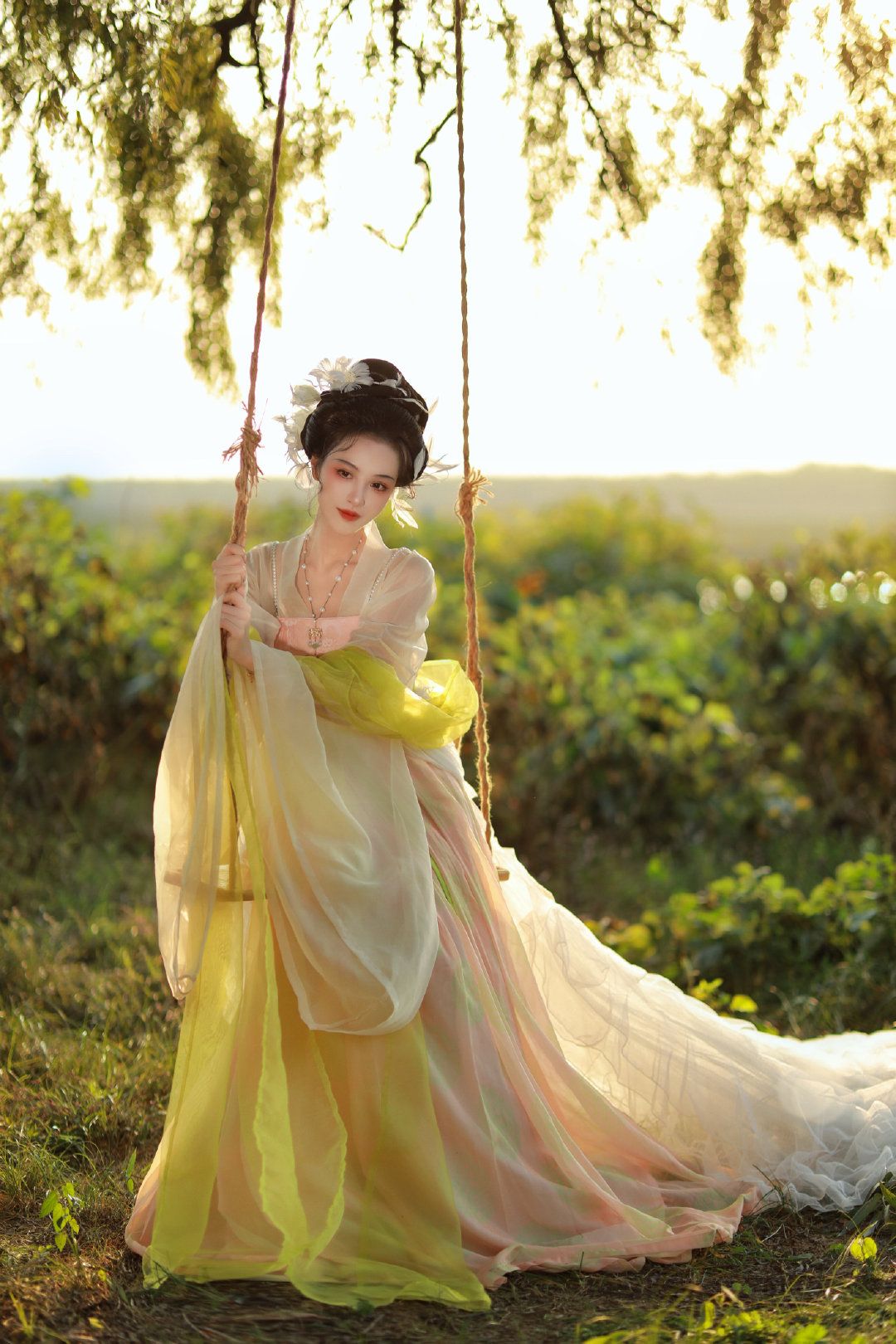 Elegant E-fashion Show:Yinans Cheongsam Live Streaming Experience