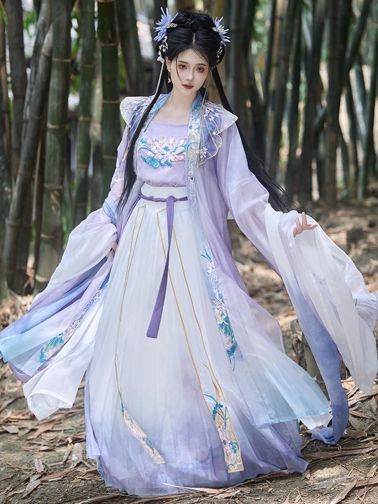 Spring and Autumn Girls Long-sleeved Hanfu Costume:The Charm of Traditional Elegance
