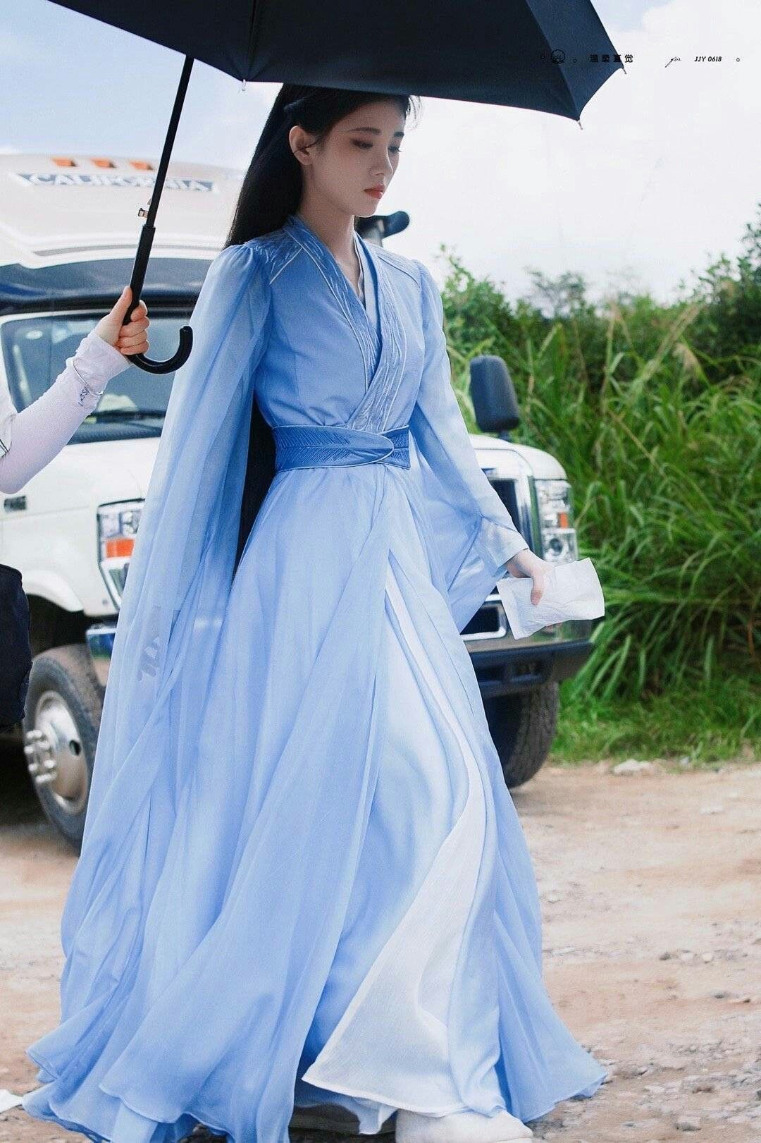 Hanfu Hair Buns for the New Year:A Celebration of Traditional Beauty and Culture Hanfu Hair Buns for the New Year:A Celebration of Traditional Beauty and Culture