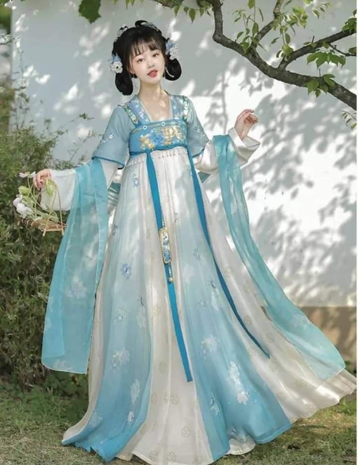 Vintage Cheongsam:Embracing the Retro Charm in Summer