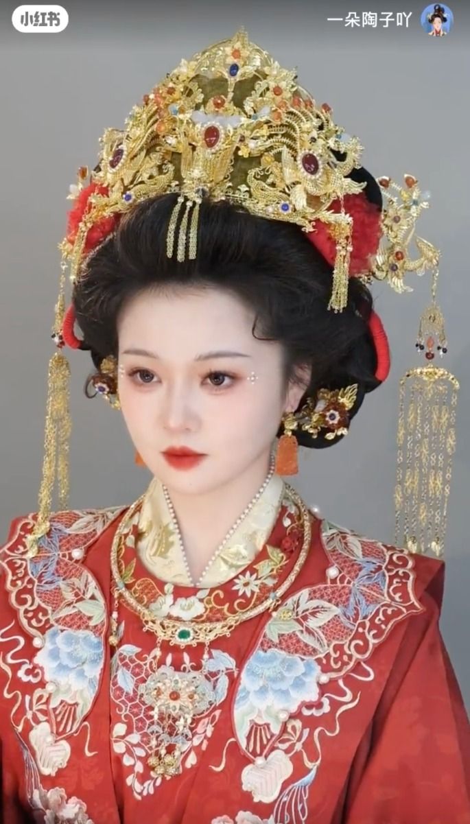 Three-Year-Old Girls Hanfu Fashion:The Introduction of Traditional Chinese Childrenswear Three-Year-Old Girls Hanfu Fashion:The Introduction of Traditional Chinese Childrenswear
