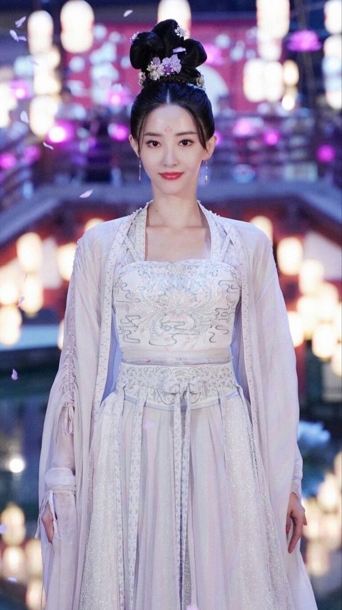 The Splendor of Tang-Style Hanfu:A Princess Journey Through Ancient China The Splendor of Tang-Style Hanfu:A Princess Journey Through Ancient China