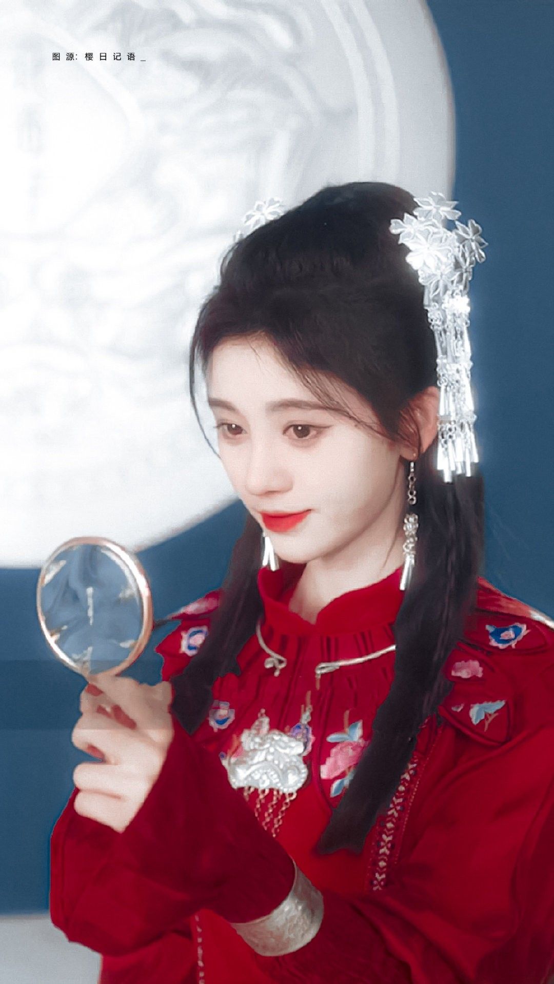 Quip-Style Cheongsam for Girls:A Fashionable and Traditional Choice for Big Kids Quip-Style Cheongsam for Girls:A Fashionable and Traditional Choice for Big Kids