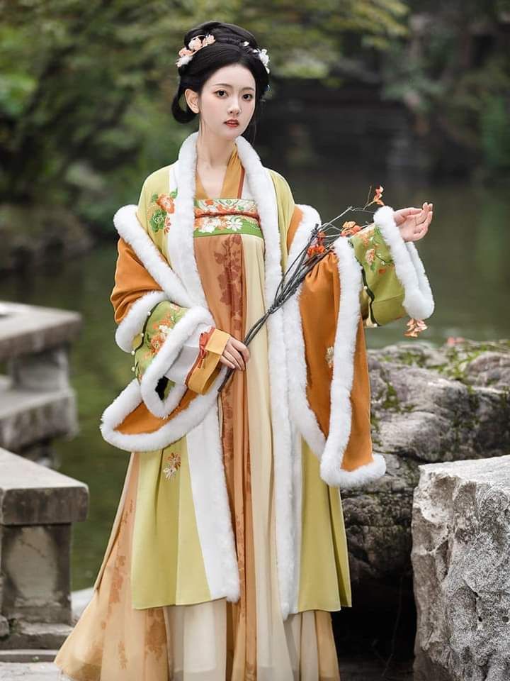 Chinese-Style Childrens Cheongsam:A Blend of Tradition and Fashion Chinese-Style Childrens Cheongsam:A Blend of Tradition and Fashion