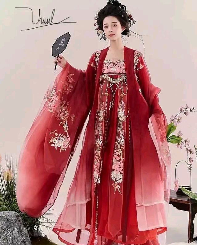 The Rise of Puffy-袖 Cheongsam:A Blend of Traditional Elegance and Modern Charm The Rise of Puffy-袖 Cheongsam:A Blend of Traditional Elegance and Modern Charm