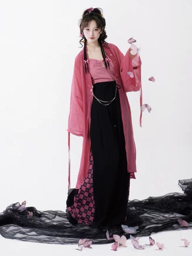 Embracing the Elegance of Cheongsam Decorative Accessories