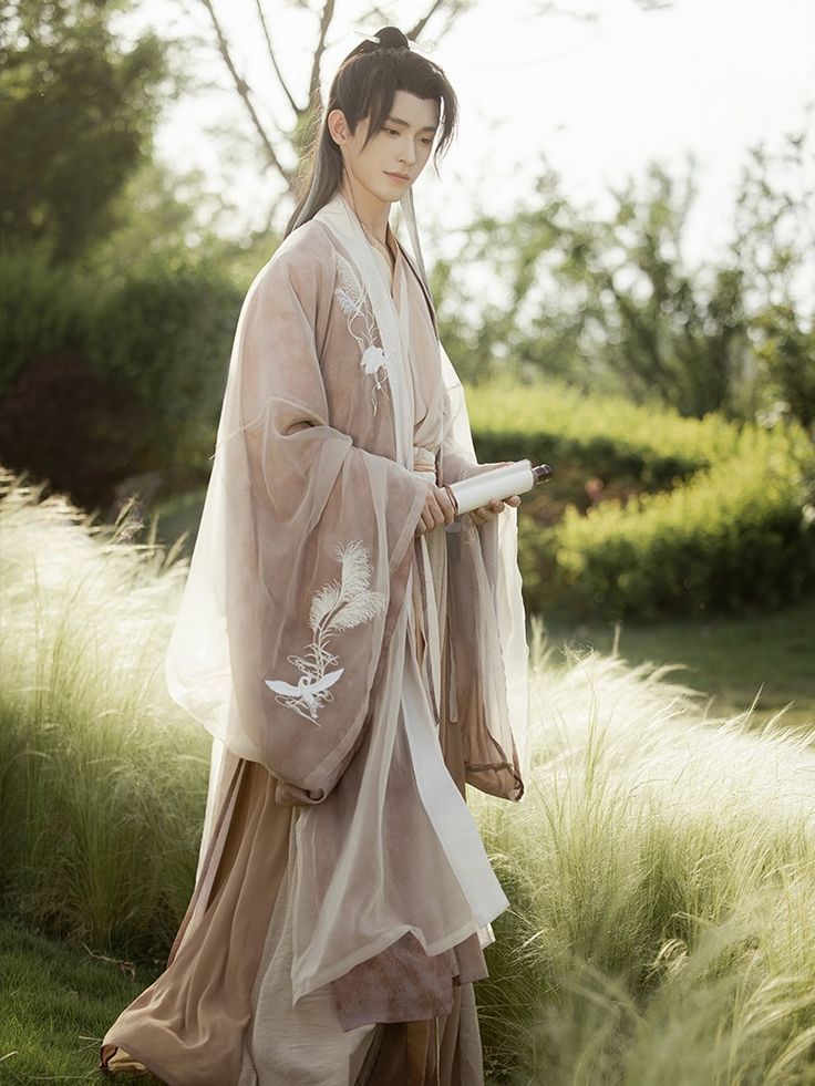 The Journey of Thirteen Surplus Hanfu at Age 13:Embracing Traditional Beauty The Journey of Thirteen Surplus Hanfu at Age 13:Embracing Traditional Beauty