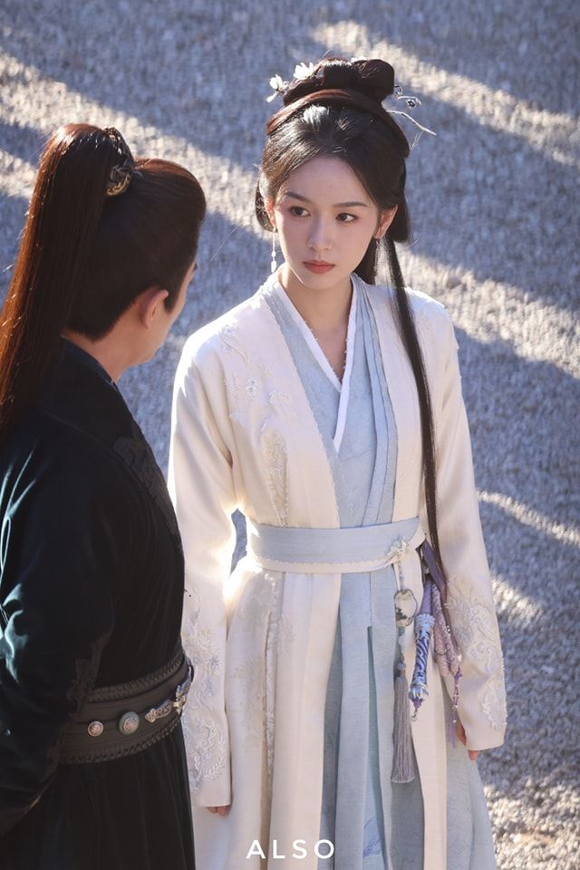 Hanfu Accessories:Embodying Traditional Elegance and Cultural Heritage Hanfu Accessories:Embodying Traditional Elegance and Cultural Heritage