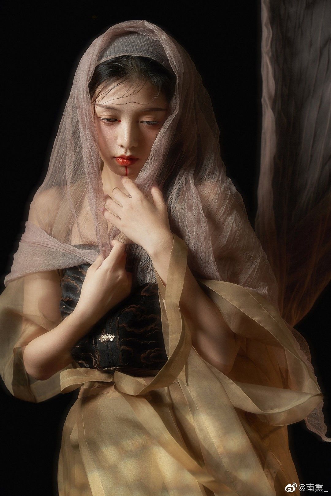 The Ethereal Charm of Hanfu Waist Decorations:Tassel Elegance