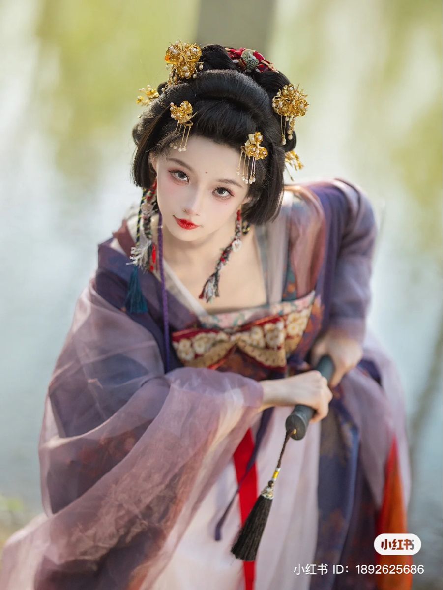 Plus Size Qipao-Style Blouses:Embracing Traditional Elegance in Comfort Plus Size Qipao-Style Blouses:Embracing Traditional Elegance in Comfort