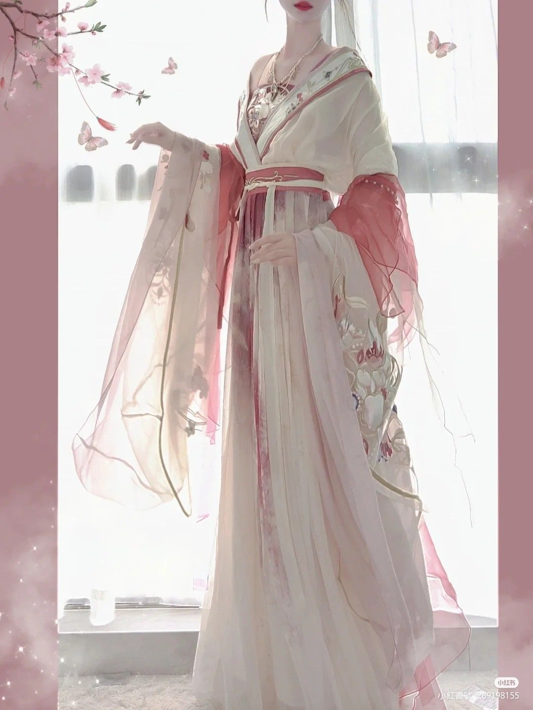 The Enchantment of Qing-Blue Cheongsam:A Tale of Traditional Elegance The Enchantment of Qing-Blue Cheongsam:A Tale of Traditional Elegance