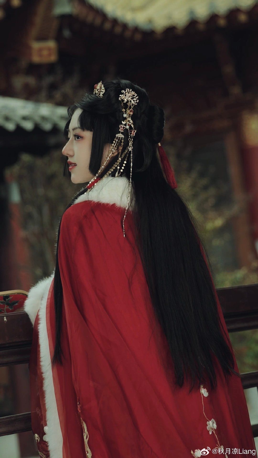 The Wind and Wilderness Style:The Story of Hanfu Studio