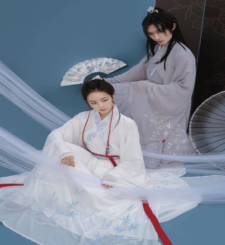 The Rise of Cheongsam-Inspired Cardigans:A Blend of Traditional Elegance and Modern Comfort The Rise of Cheongsam-Inspired Cardigans:A Blend of Traditional Elegance and Modern Comfort