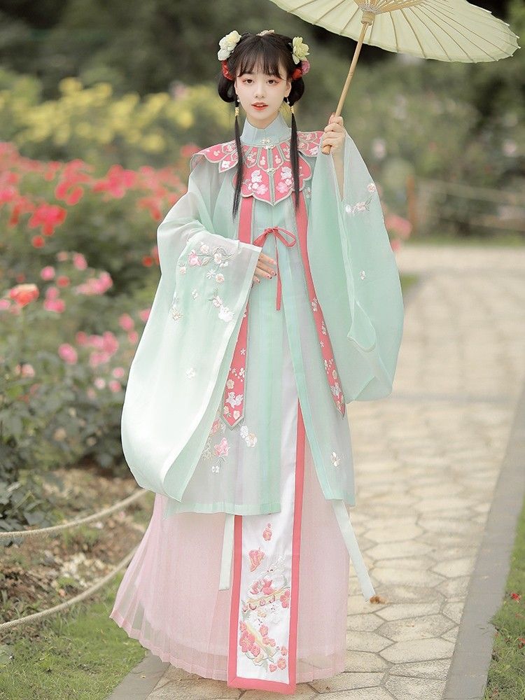 The Perfect Shoes to Match Traditional Chinese Cheongsam:A Guide The Perfect Shoes to Match Traditional Chinese Cheongsam:A Guide