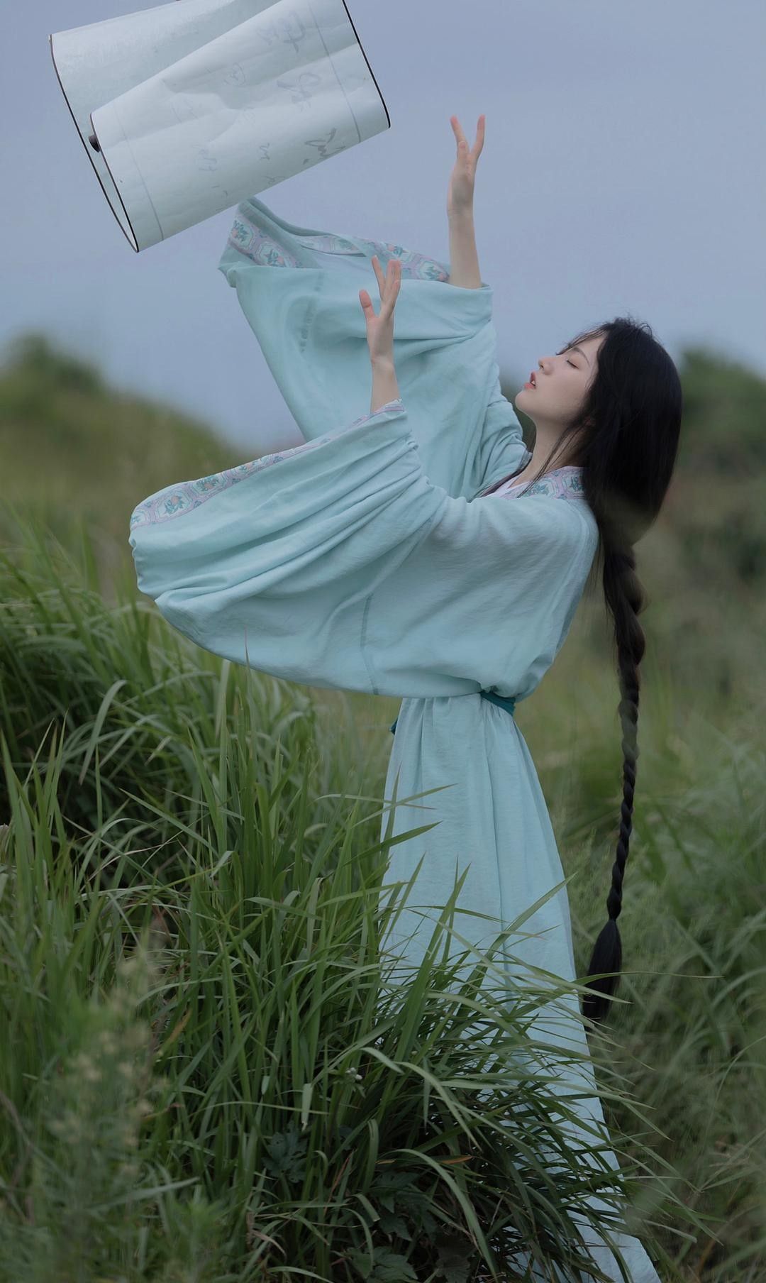 Embracing the Elegance of Cheongsam Women:A Cultural Journey Embracing the Elegance of Cheongsam Women:A Cultural Journey