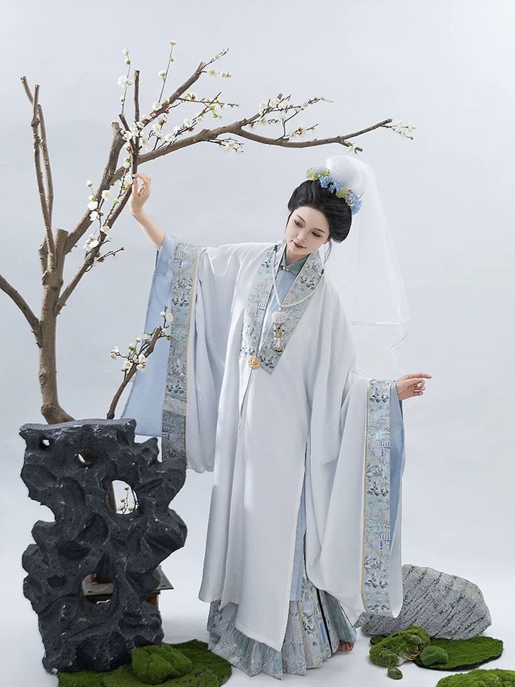 Original Hanfu Shop:The Story of Zhengdian in Five Years