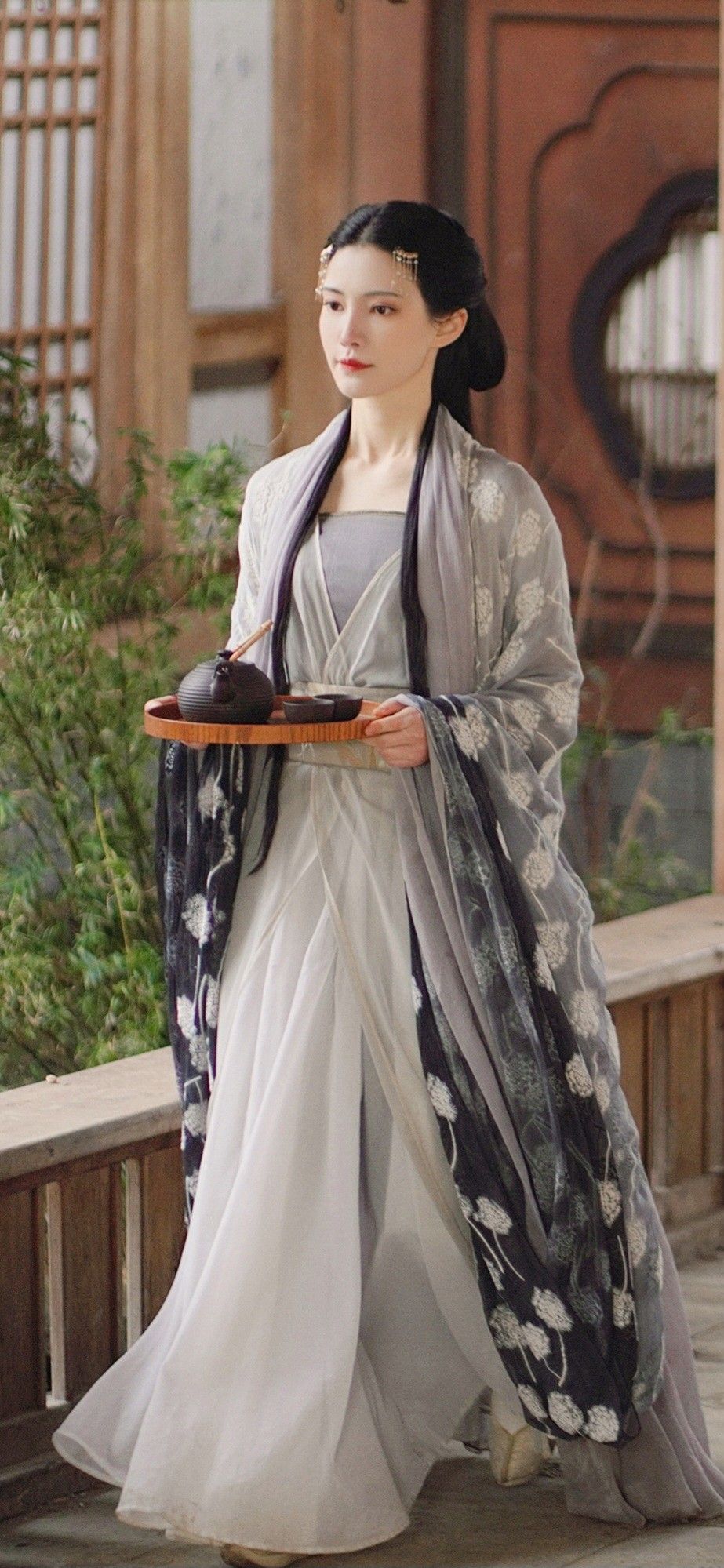 The Beauty of Hanfu Fashion for Plus-Size Girl Children:A Journey into the World of微胖汉服小女神