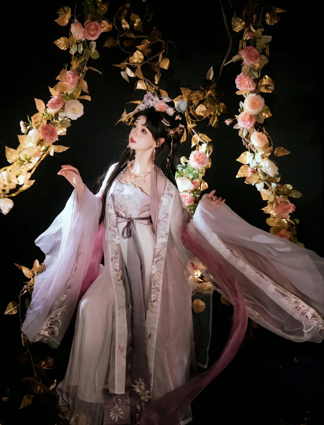 The Child Heroine in Hanfu,a Tale of a Fearless Female Warrior in Traditional Splendor