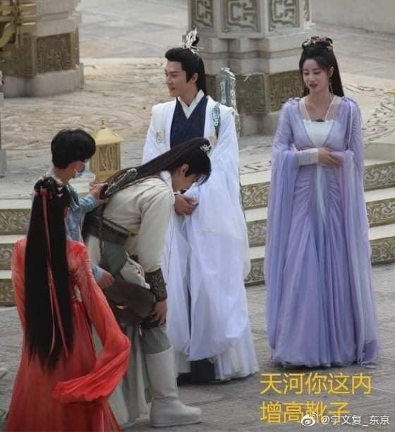 The Splendor of Song Dynastys Round-necked Hanfu:A Journey into Traditional Chinese Clothing The Splendor of Song Dynastys Round-necked Hanfu:A Journey into Traditional Chinese Clothing