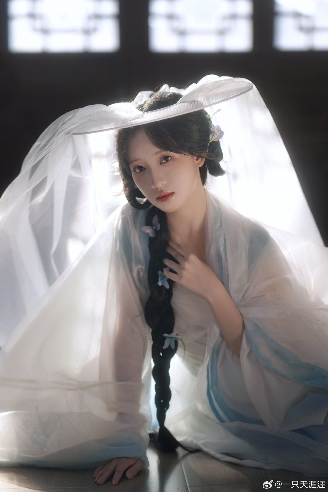 Ethereal Beauty in Traditional Chinese Fashion:The Enchanting World of Hanfu for Women