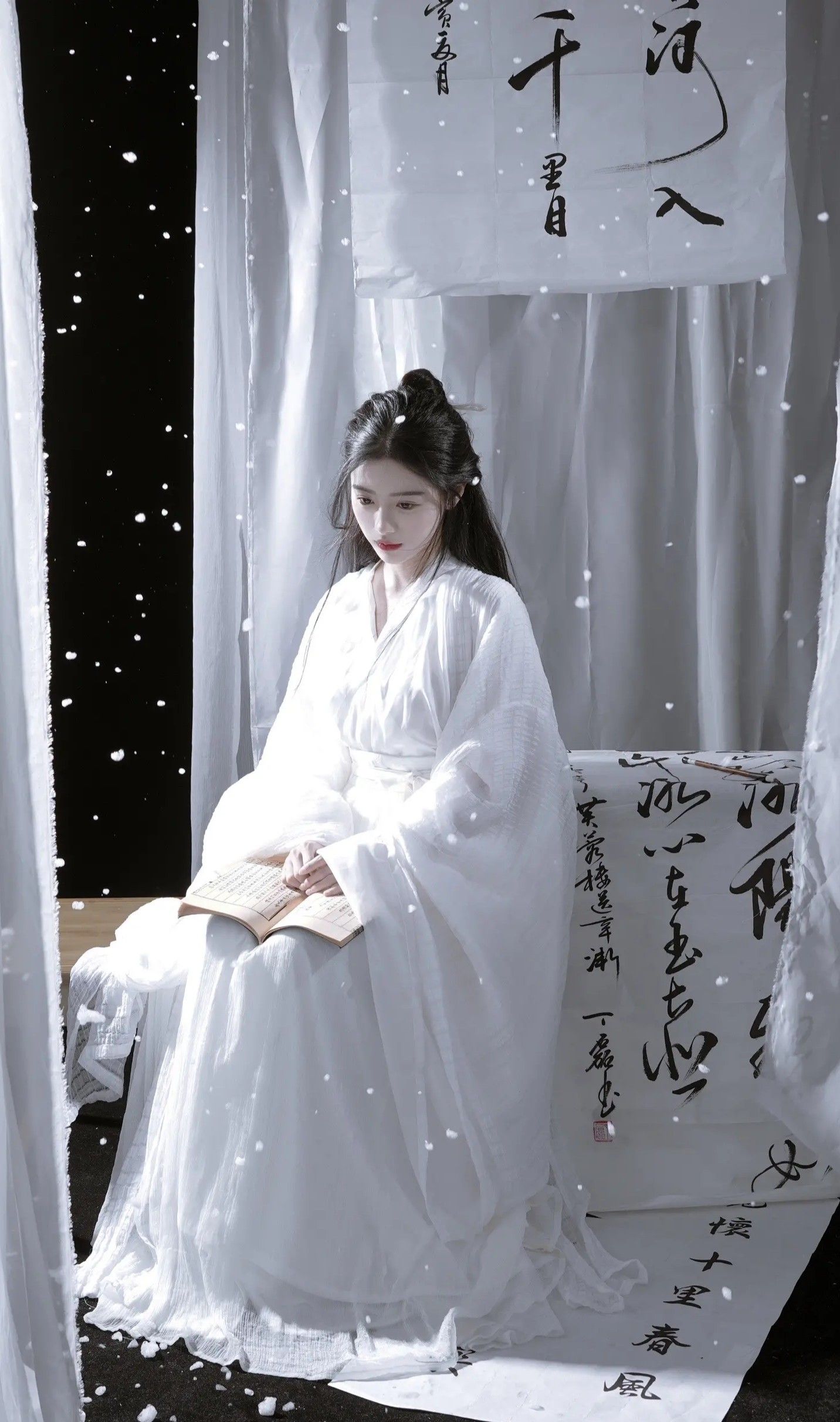 Summer Hanfu Fashion for Couples:Exploring Traditional Elegance in Modern Times Summer Hanfu Fashion for Couples:Exploring Traditional Elegance in Modern Times