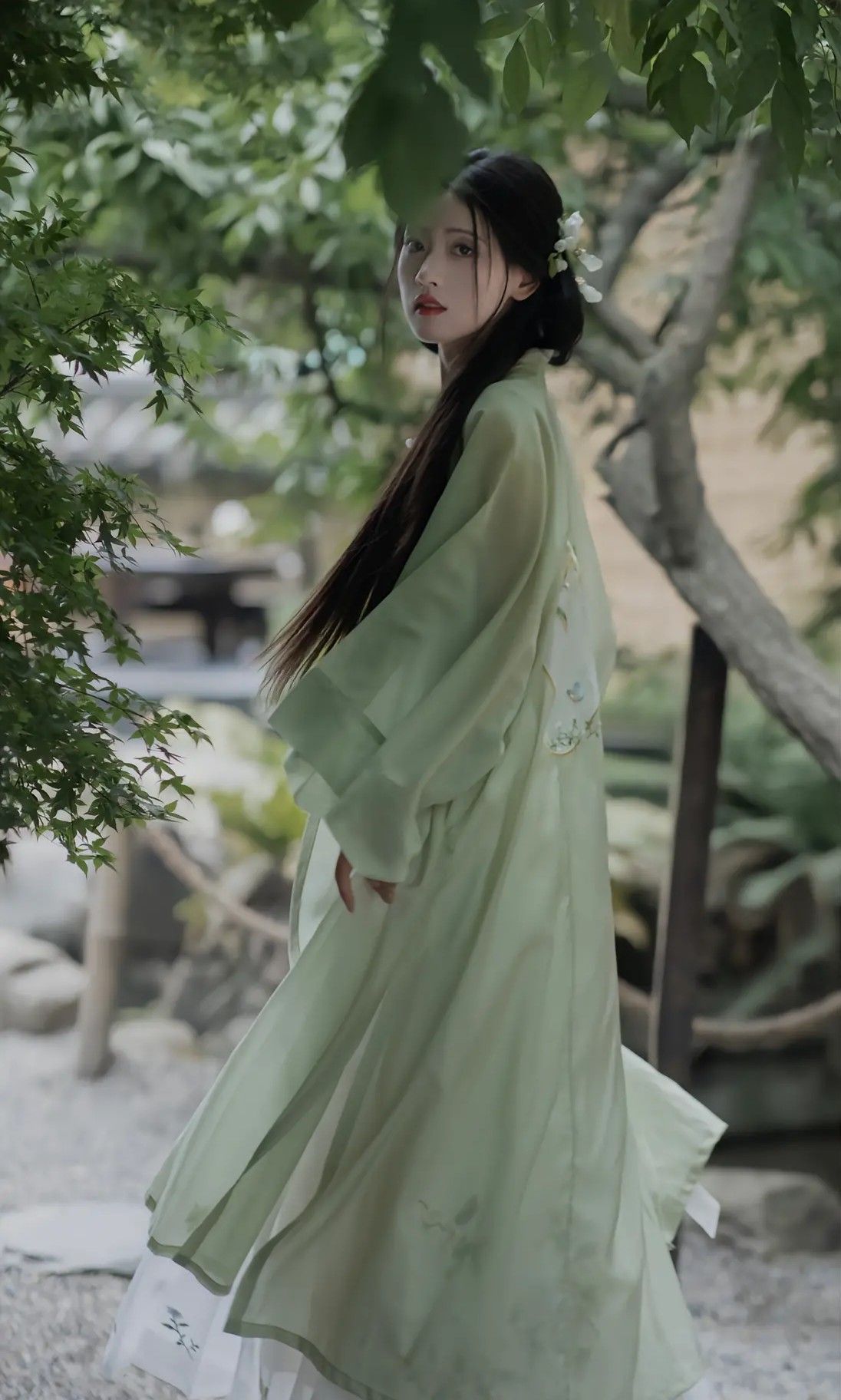 Vintage Cheongsam Fans:Embodying Traditional Chinese Elegance Vintage Cheongsam Fans:Embodying Traditional Chinese Elegance