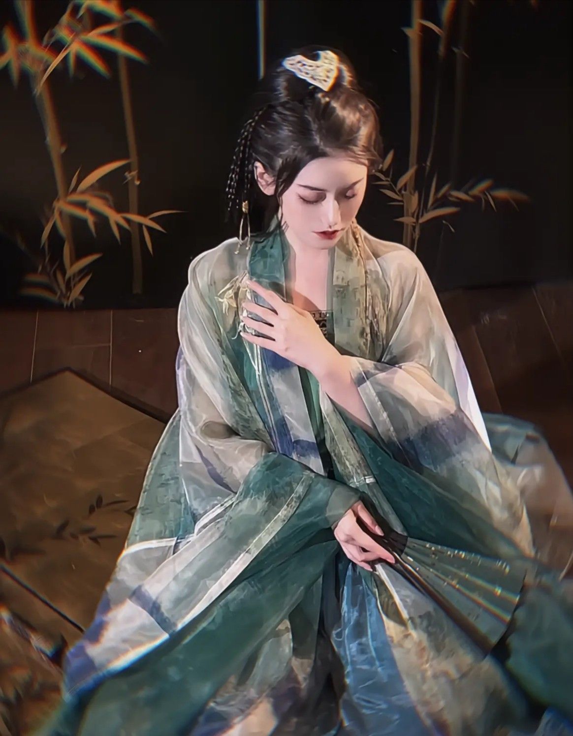 Elegant Long-Style Flax Qipao:A Blend of Tradition and Modernity