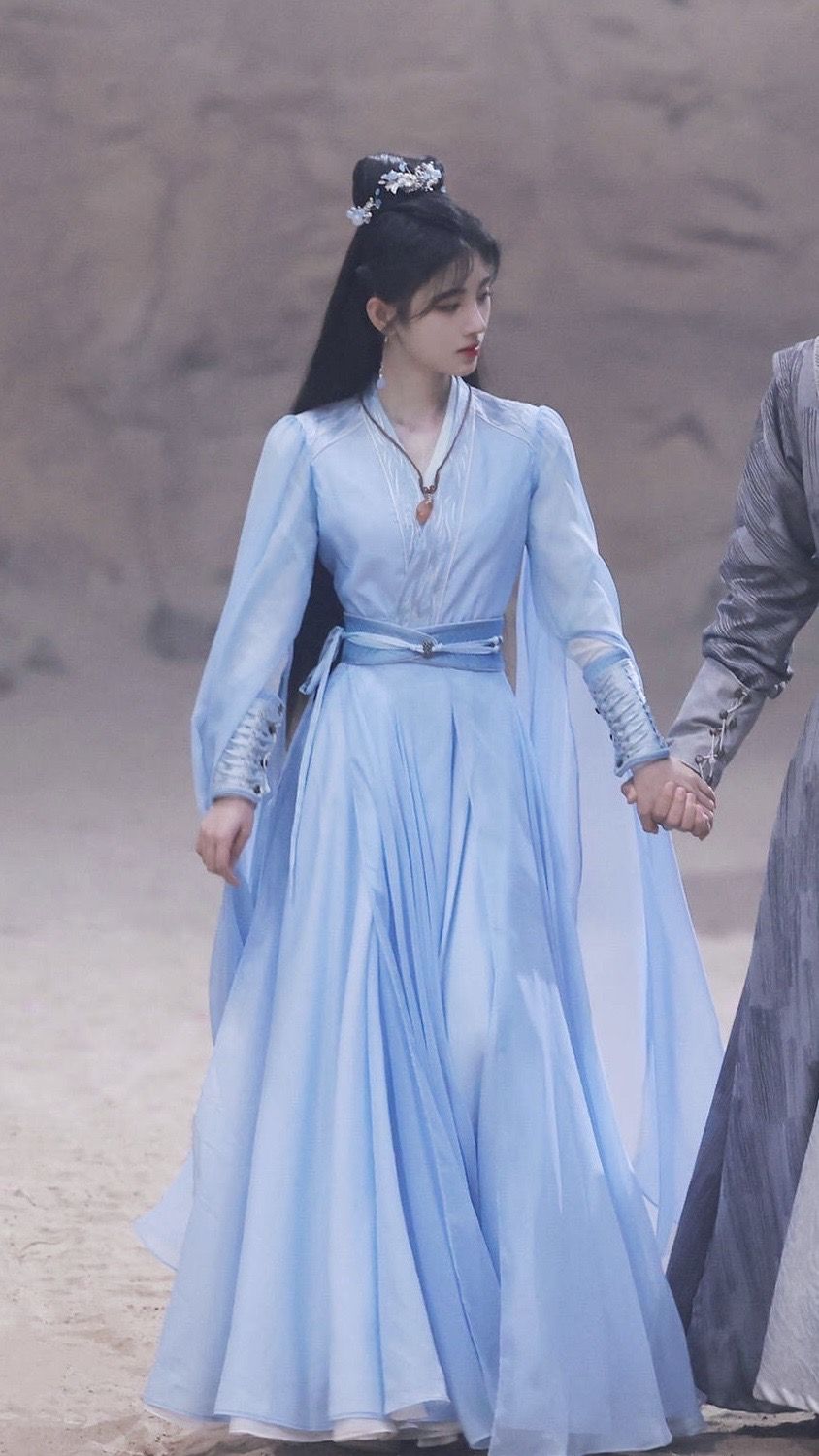 Embracing the New Wave:Western-Style Cheongsam Skirts for Girls Embracing the New Wave:Western-Style Cheongsam Skirts for Girls