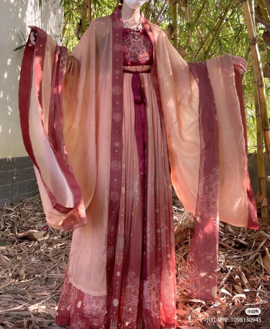 Qianqiulan Moon Traditional Chinese Clothing Store:A Journey into the World of Hanfu Fashion
