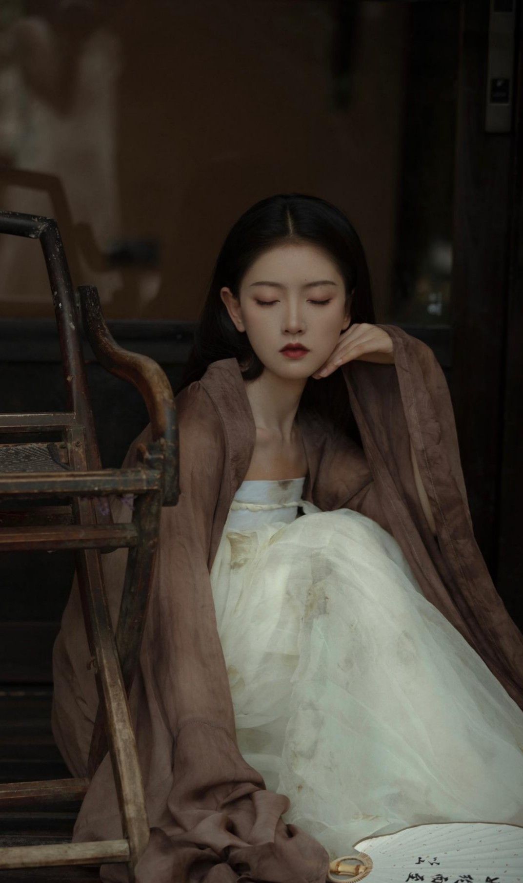 The Enigma of the Pink Cheongsam Woman The Enigma of the Pink Cheongsam Woman