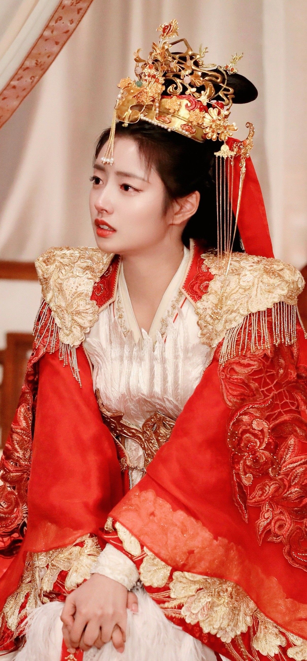 Innovating Qipao Style:The Evolution of Cotton and Hemp Blend旗袍裙的革新,棉麻混纺的华丽转变 Innovating Qipao Style:The Evolution of Cotton and Hemp Blend旗袍裙的革新,棉麻混纺的华丽转变