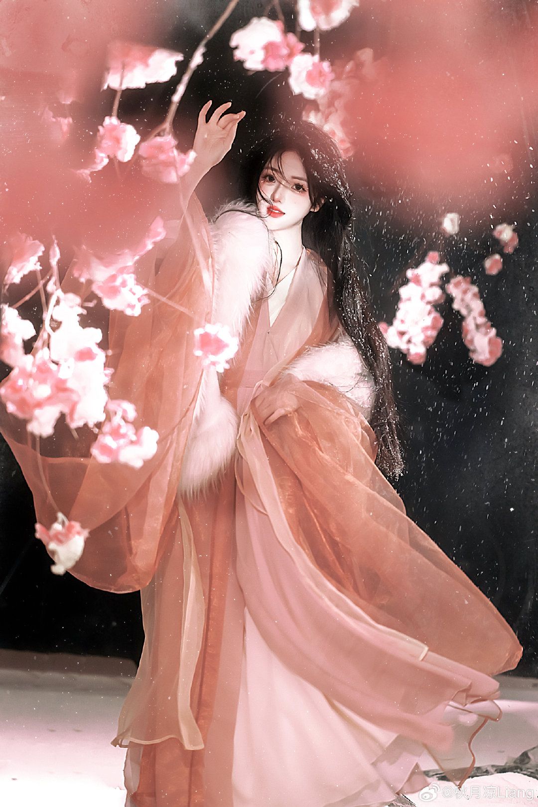 Plus-Size Qipao Revolution:Embracing the Curves in Traditional Elegance Plus-Size Qipao Revolution:Embracing the Curves in Traditional Elegance