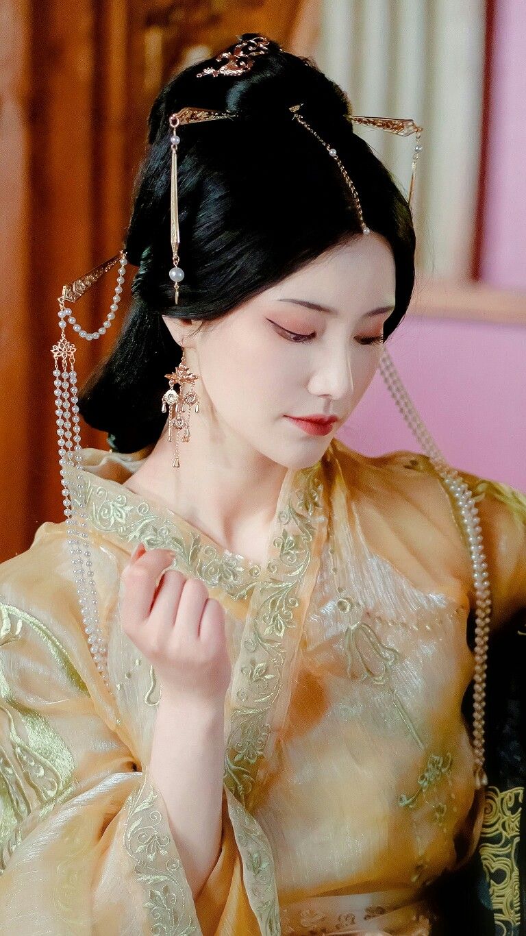 Summer Hanfu Fashion for a 5-Year-Old Girl:A Cultural Journey Summer Hanfu Fashion for a 5-Year-Old Girl:A Cultural Journey