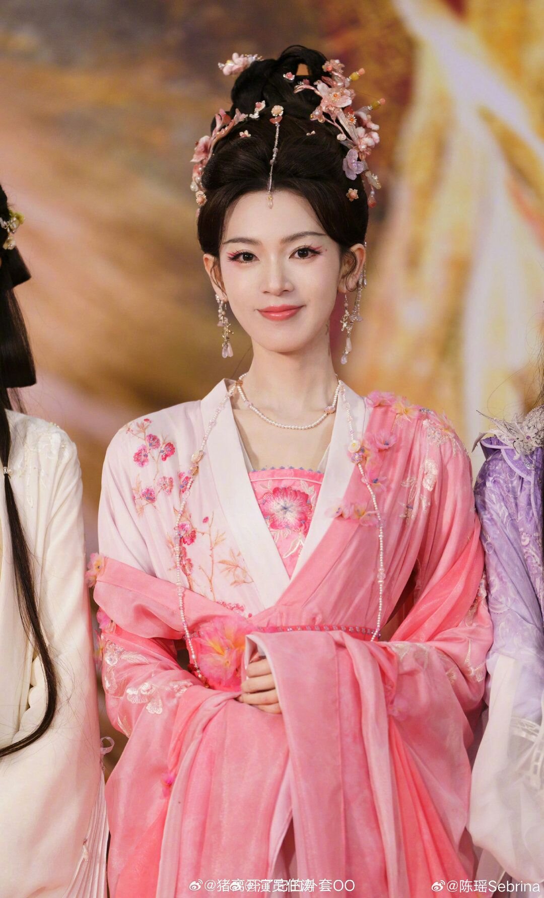 Vintage-Style Cheongsam:A Belly-Friendly Fashion Statement