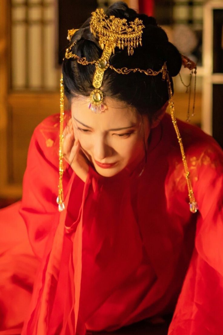Chinese Cheongsam:The Enchantment of Girl Child Fashion