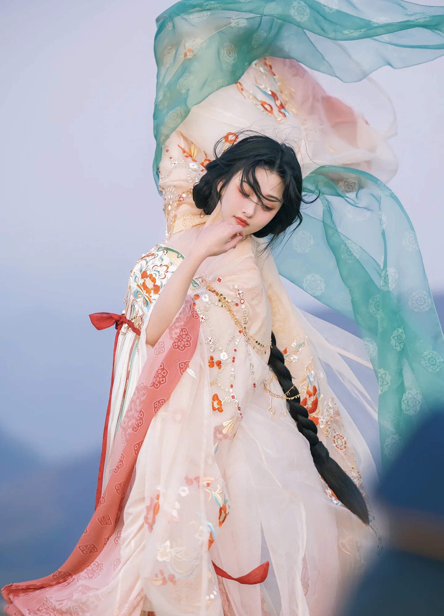 The Allure of Red Tang Suit Sleepwear:A Closer Look into Its Cultural Significance and Comfort
