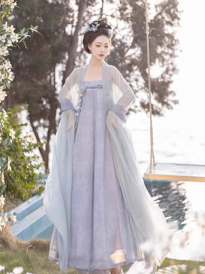 Qingyu Childrens Hanfu Costumes:A Glimpse into Traditional Chinese Elegance