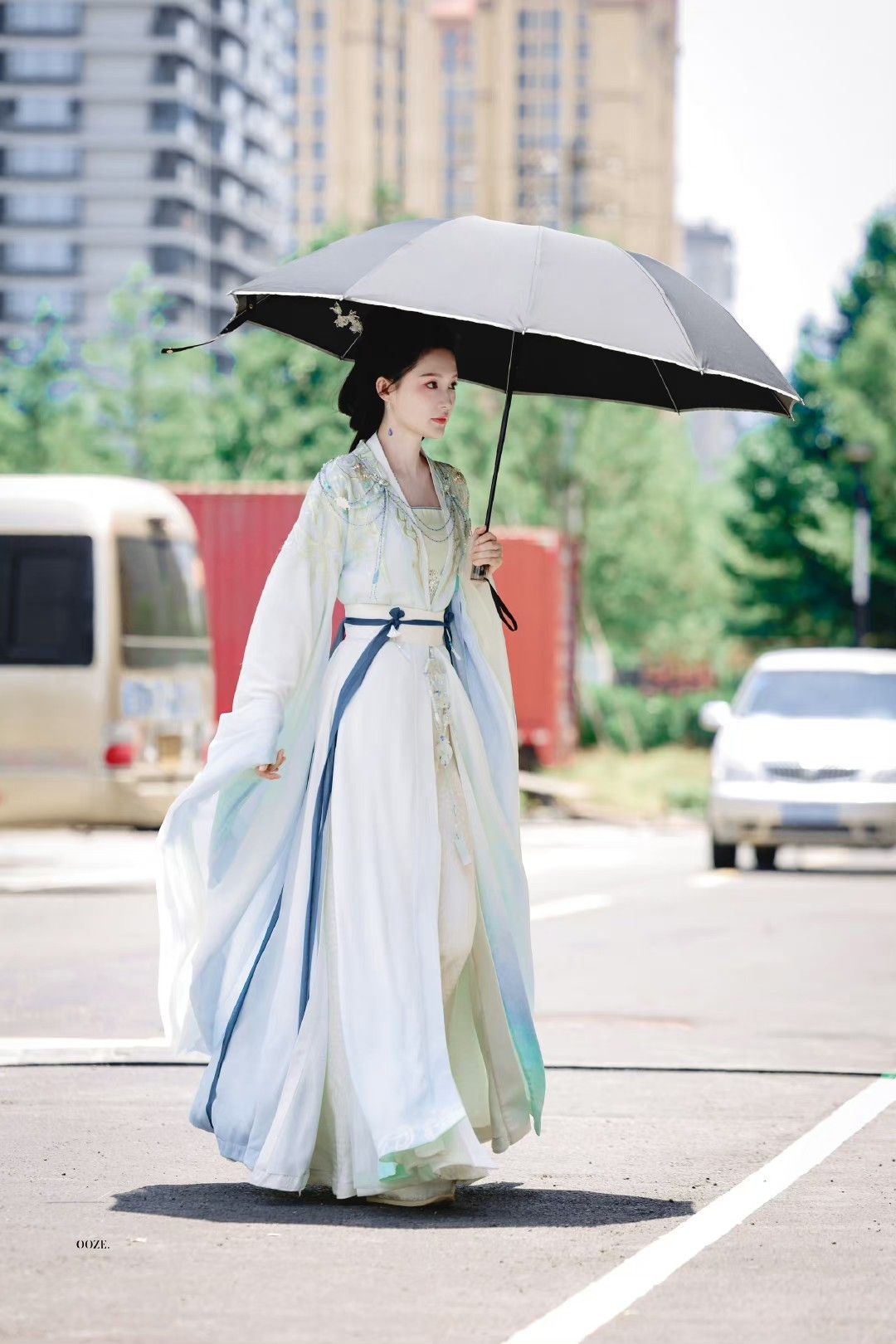 Summer Fun in Traditional Chinese Style:The Rise of Hanfu Costumes in Elementary Schools
