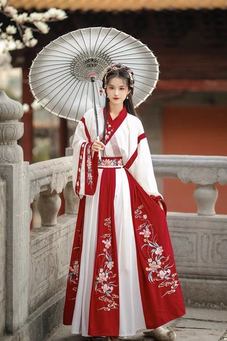 Autumn Fashion Trends for 7-Year-Old Girls in Hanfu Traditional Chinese Clothing