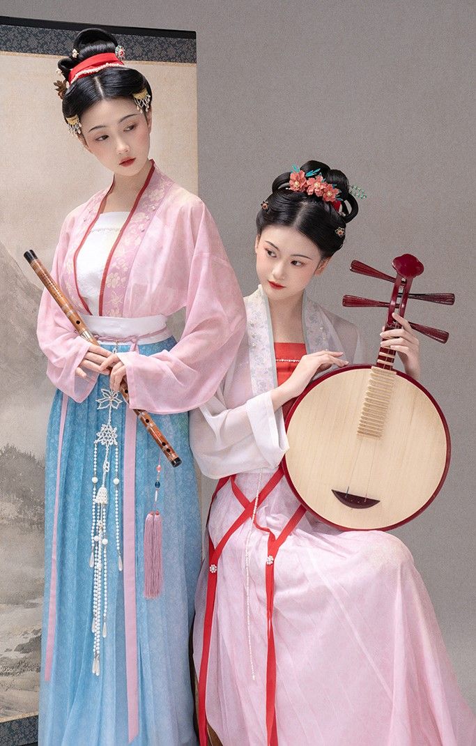 The Splendid Five:The Journey of Hanfu for Kids Age 10-12