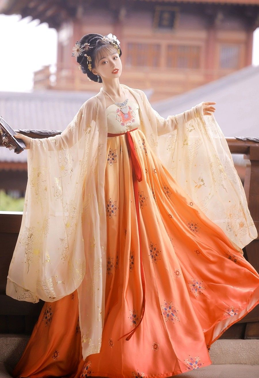 Teen Girl in Traditional Tangzhuang and Hanfu Student Fashion