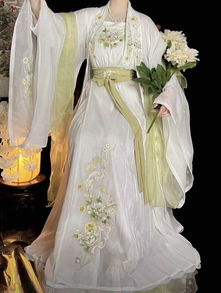 Summer Hanfu Costumes for Little Girls:Embracing Traditional Elegance in Modern Comfort