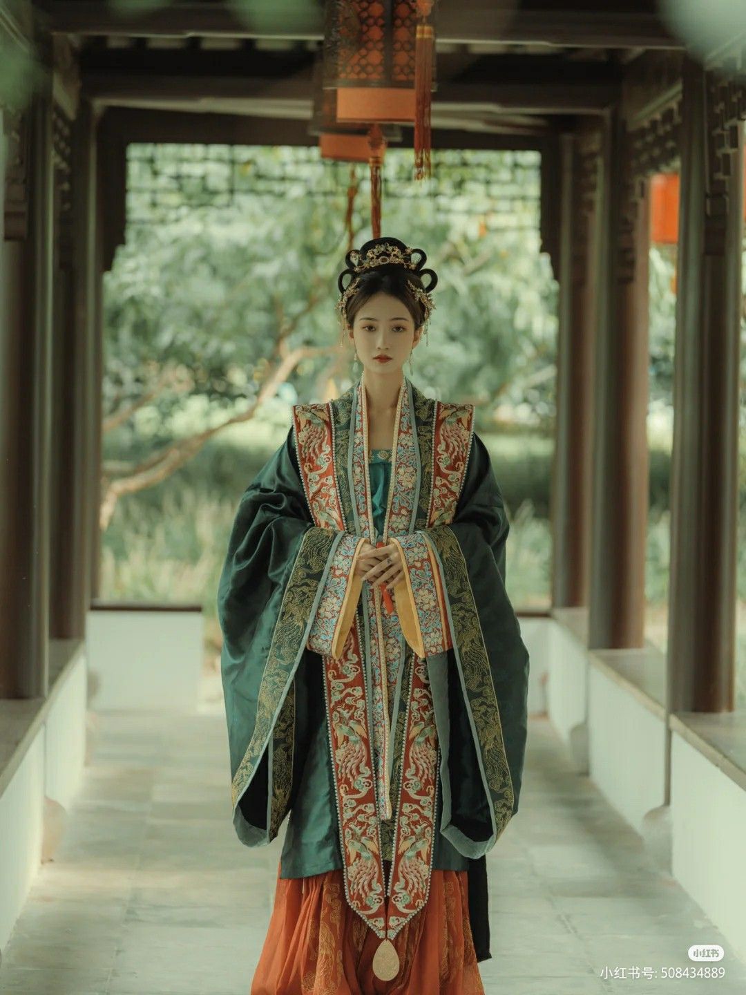 Plus-Size Hanfu Fashion:Reimagining Traditional Chinese Clothing for Modern Plus-Size Women