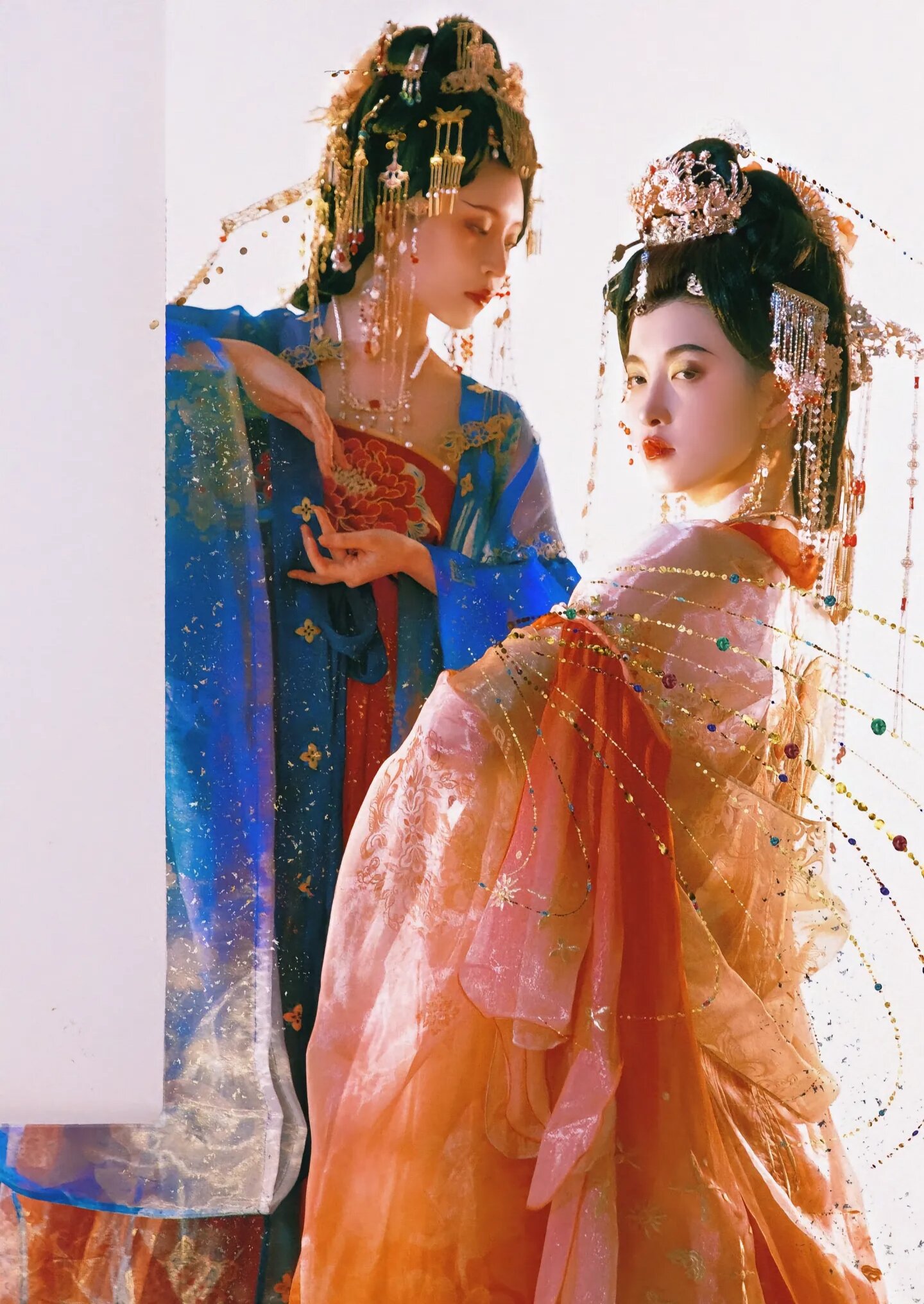 Site of Splendor:The Stylish Qipao-Inspired Hair Accessories of Siting